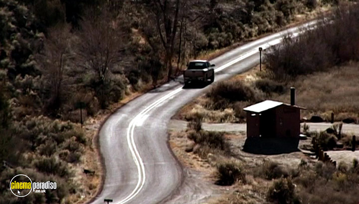A still #17 from Garbage Warrior (2008)
