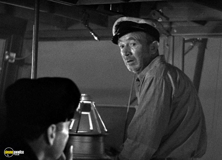 A still #12 from To Have and Have Not (1944)