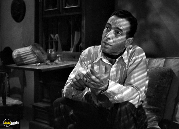 A still #16 from To Have and Have Not (1944)