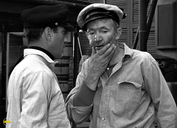 A still #36 from To Have and Have Not (1944)