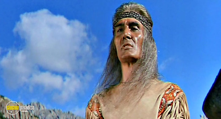 A still #18 from Captain Apache (1971)