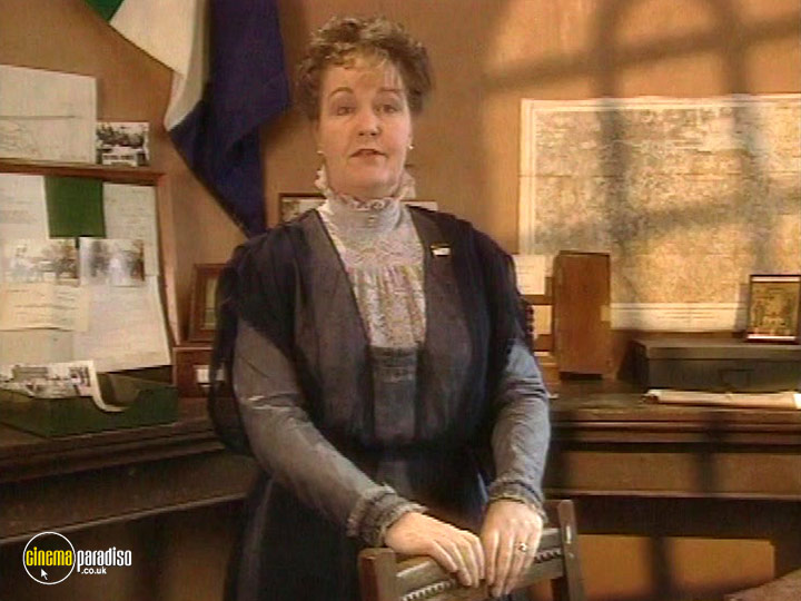 A still #16 from The Suffragettes: The Story of Emmeline Pankhurst (1994)