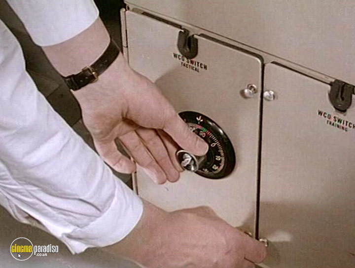 A still #27 from Submarine Warfare (2005)
