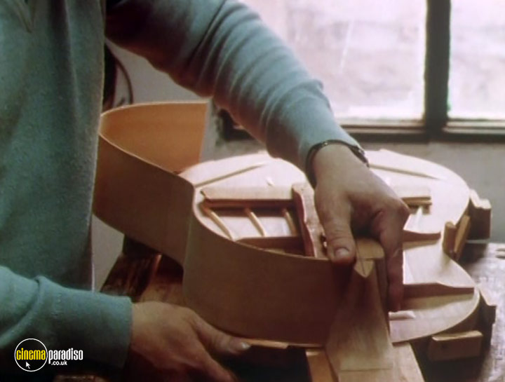 A still #30 from Guitarra!: The Guitar in Spain (1985)