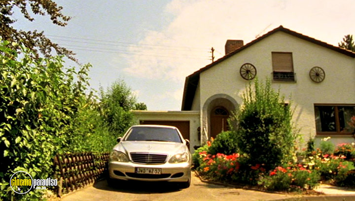 A still #21 from Fashion Victims (2007)
