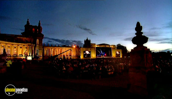 A still #13 from Jamie Cullum: Live at Blenheim Palace (2004)