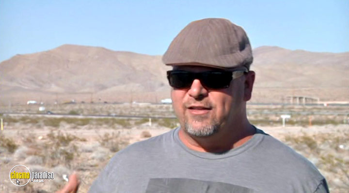 A still #7 from Counting Cars: Series 1 (2012)