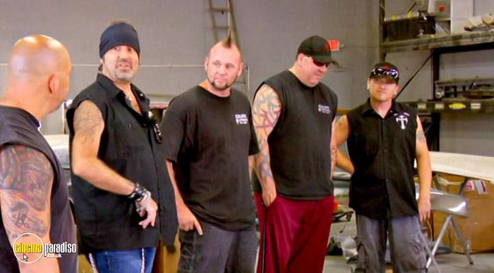 A still #18 from Counting Cars: Series 1 (2012)