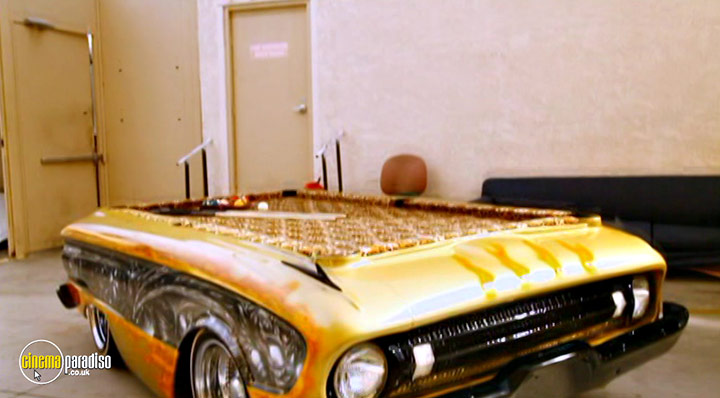 A still #19 from Counting Cars: Series 1 (2012)