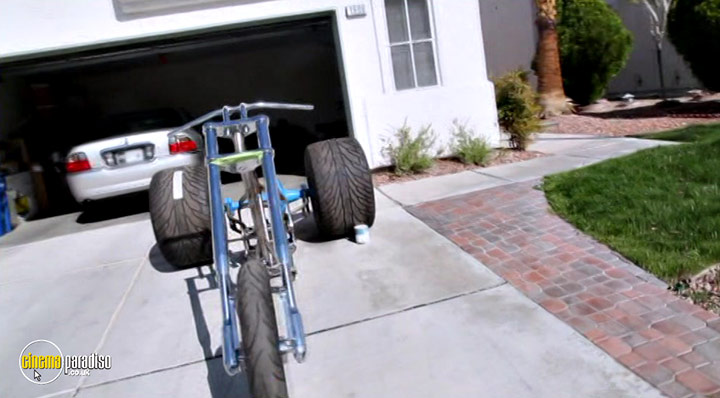 A still #24 from Counting Cars: Series 1 (2012)