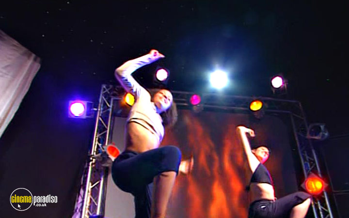 A still #13 from Wow! Let's Dance: Vol.2 (2000)