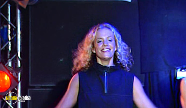 A still #12 from Wow! Let's Dance: Vol.2 (2000)