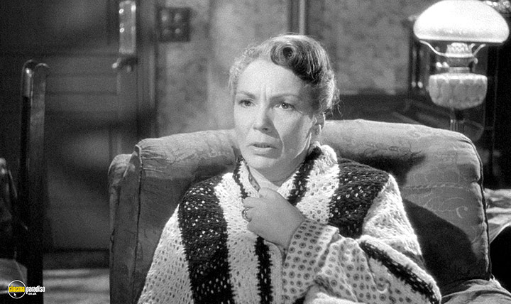 A still #22 from The Good Die Young (1953)