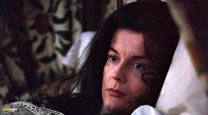 A still #33 from The Return of the Soldier (1982)