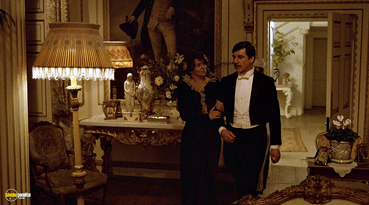 A still #32 from The Return of the Soldier (1982)