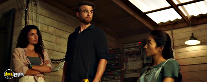 A still #52 from Deep Blue Sea 3 (2020)