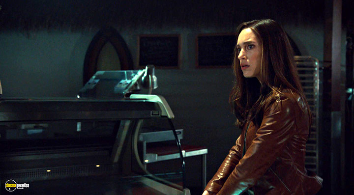 A still #14 from Shadowhunters: Series 3 (2019)