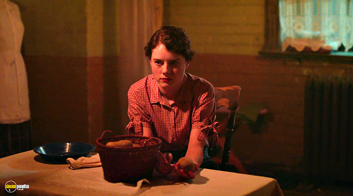 A still #10 from Stand! (2019)