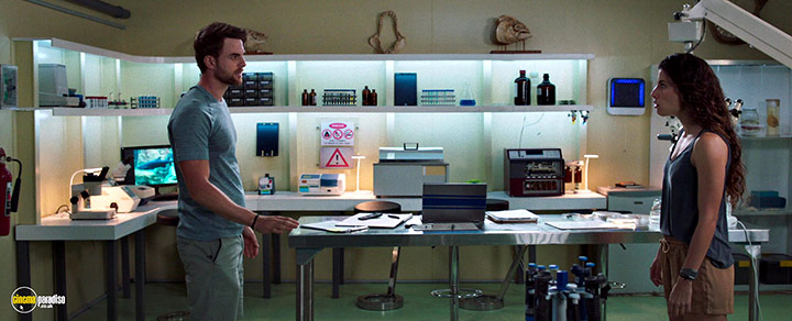 A still #30 from Deep Blue Sea 3 (2020)