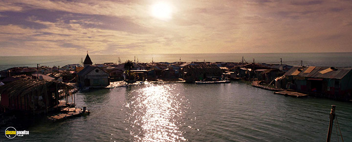 A still #13 from Deep Blue Sea 3 (2020)