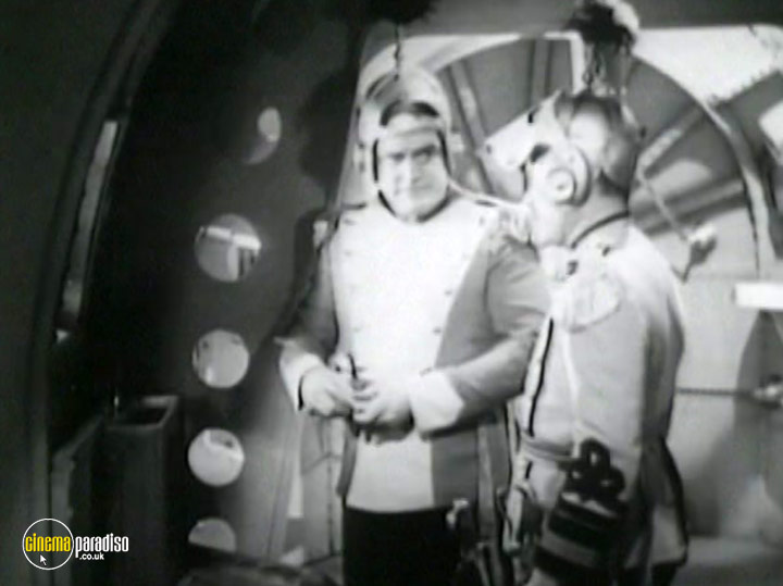 A still #19 from Flash Gordon Conquers the Universe: Vol.2 (1940)
