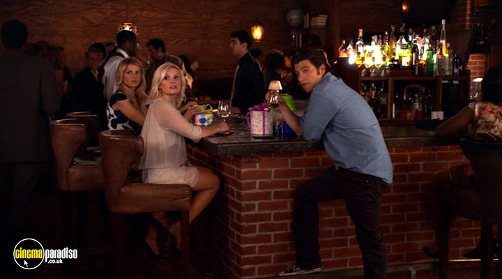 A still #19 from Happy Endings: Series 1 (2011)