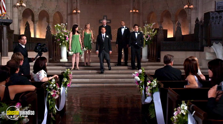 A still #12 from Happy Endings: Series 1 (2011)