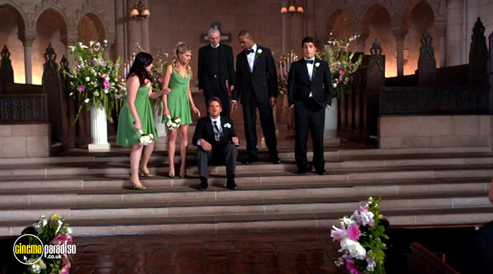 A still #10 from Happy Endings: Series 1 (2011)