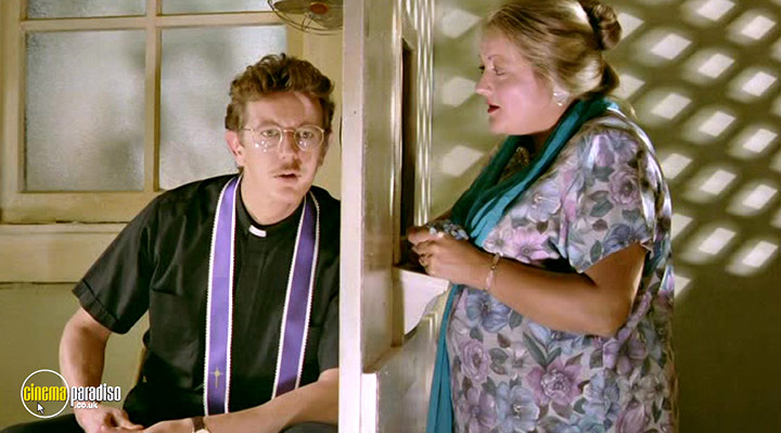 A still #8 from Rosalie Goes Shopping (1989)