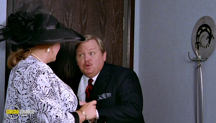 A still #4 from Rosalie Goes Shopping (1989)