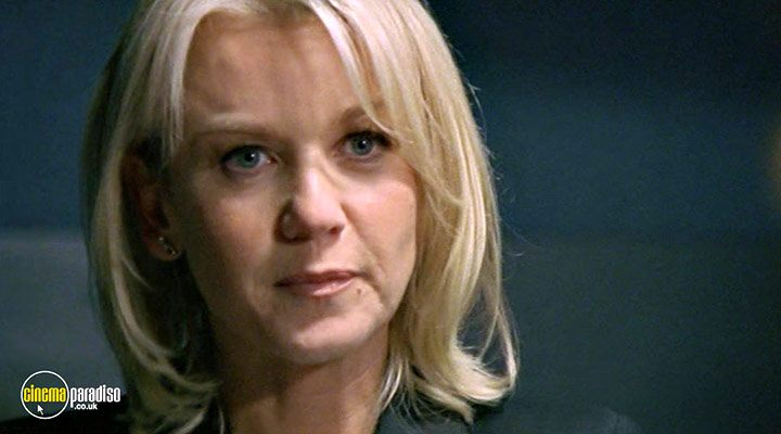 A still #15 from Murder Investigation Team: Series 1 (2003)