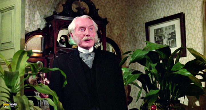 A still #18 from I, Monster (1971)