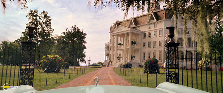 A still #37 from The Witches (2020)