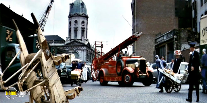 A still #16 from Go to Blazes (1962)