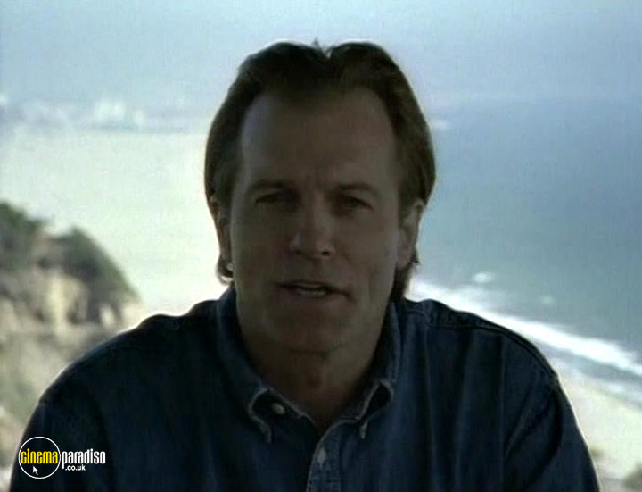 A still #19 from In the Wild: Gray Whales with Christopher Reeve (1995)
