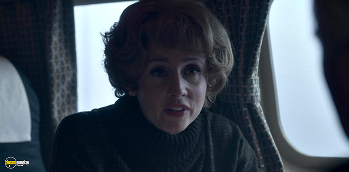 A still #13 from The Crown: Series 3 (2019)