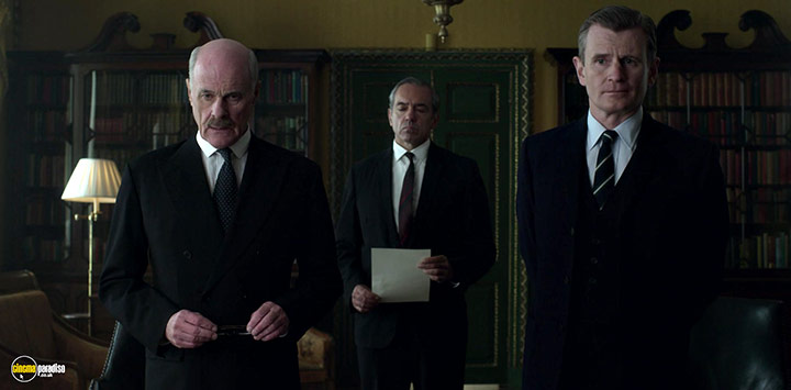 A still #21 from The Crown: Series 3 (2019)