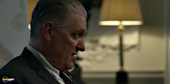 A still #34 from The Crown: Series 3 (2019)