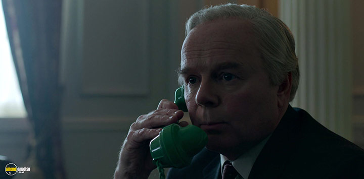 A still #35 from The Crown: Series 3 (2019)