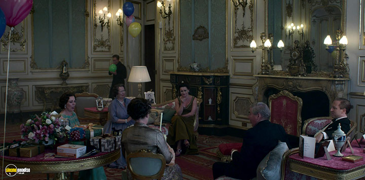 A still #43 from The Crown: Series 3 (2019)