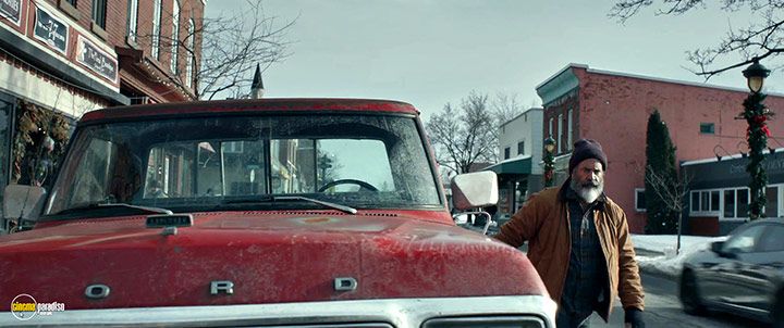 A still #4 from Fatman (2020)