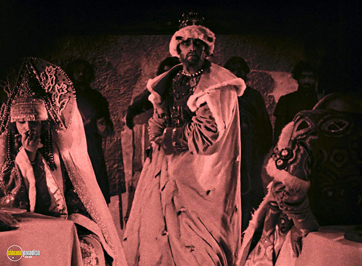 A still #19 from Waxworks (1924)