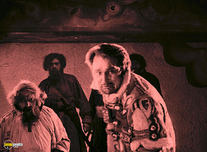 A still #20 from Waxworks (1924)