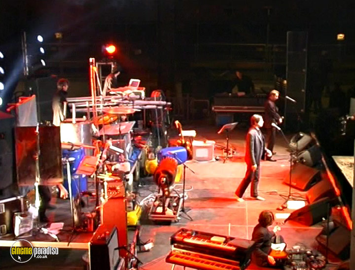 A still #20 from Palast der Republik: Einstuerzende Neubauten (2004)