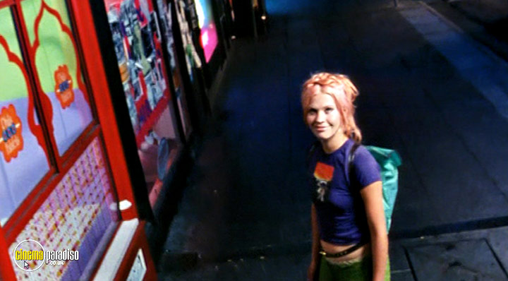 A still #24 from Sample People (2000)