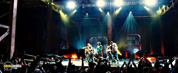 A still #7 from Beat the World (2011)