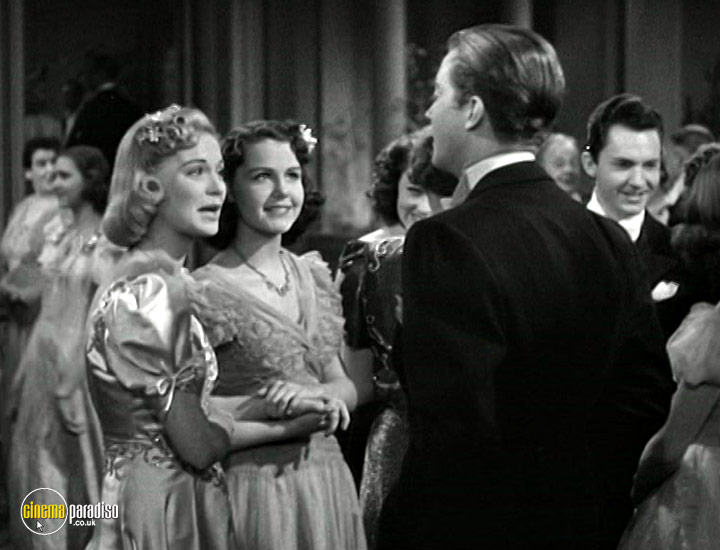 A still #30 from Three Smart Girls Grow Up (1939)