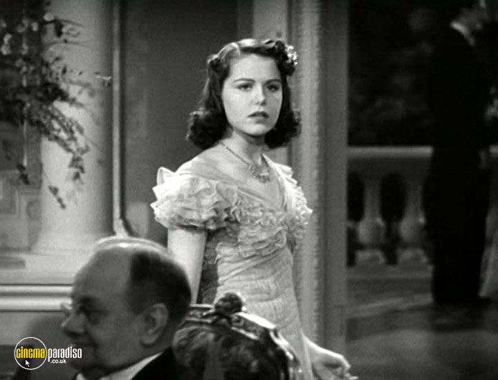 A still #28 from Three Smart Girls Grow Up (1939)