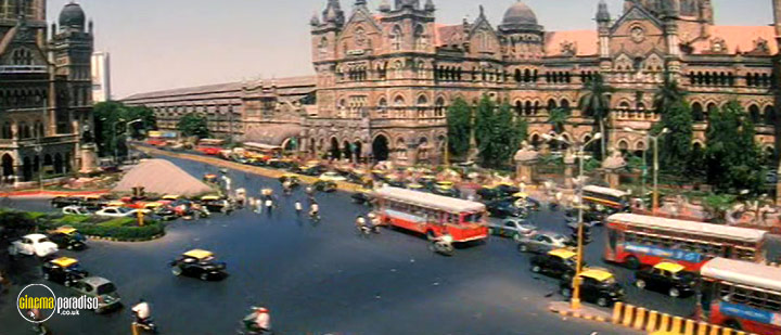 A still #32 from Kyaa Kool Hai Hum (2005)