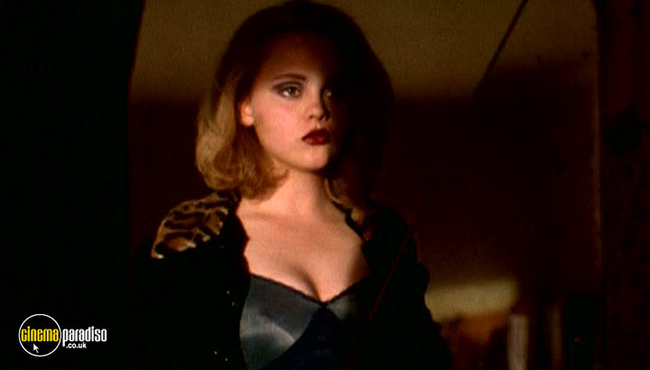 A still #1 from The Opposite of Sex (1998)